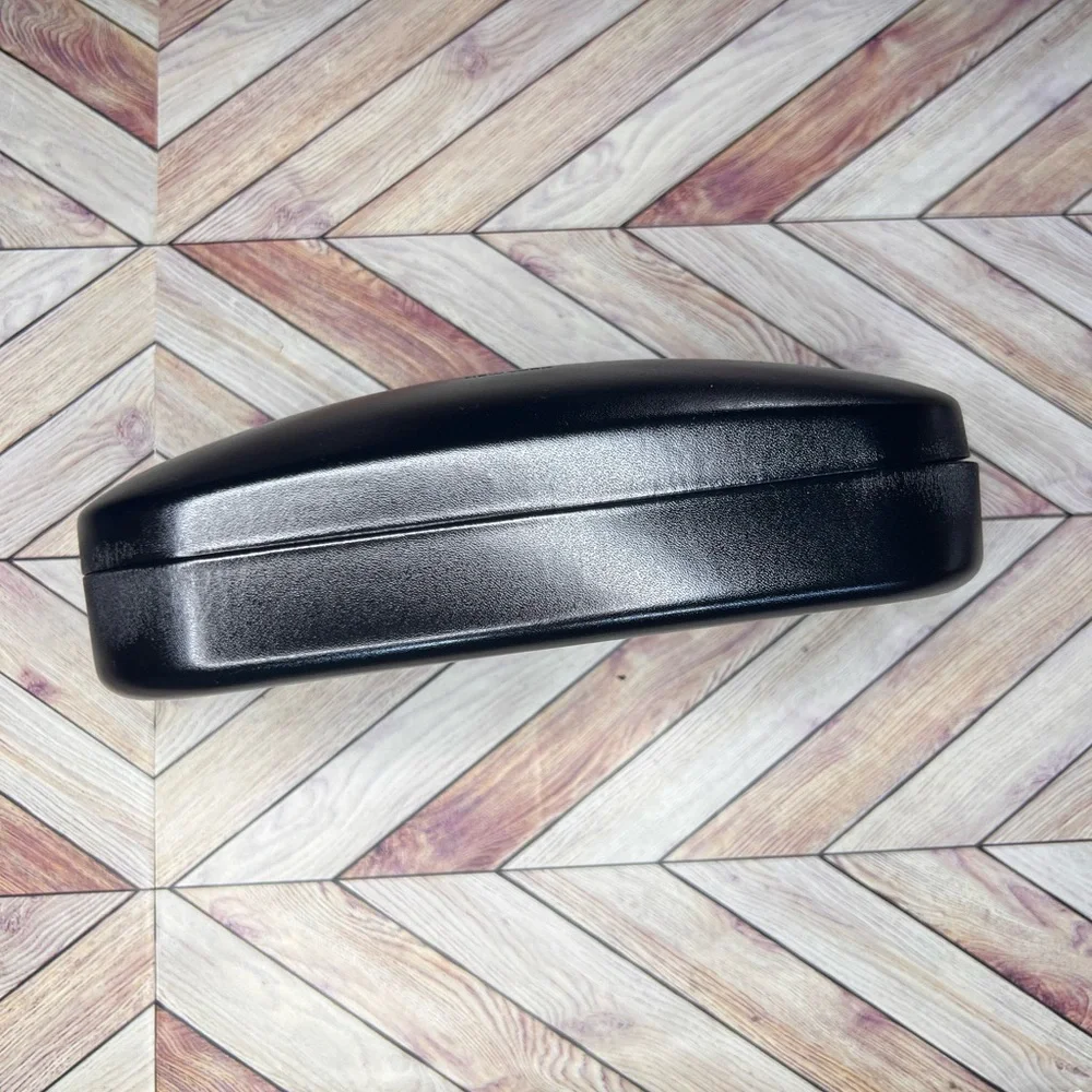 Coach black eyeglass hard clam shell case